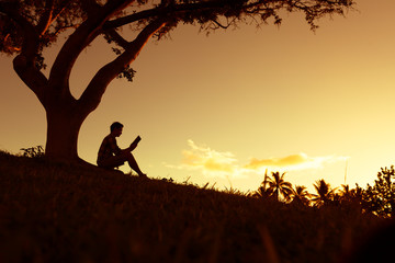 杰德5AT和CVT哪个好